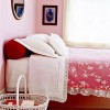 kırmızı dantel yatak örtüsü