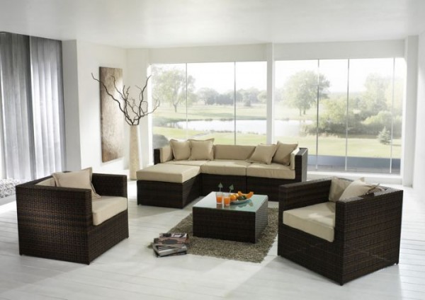 modern-krem-ve-kahre-renklerinde-salon-mobilya-dekorasyonu-600×424