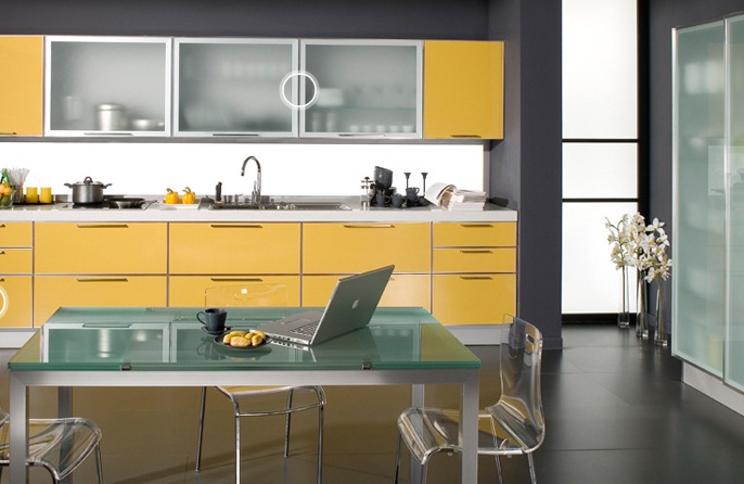 Sarı mutfak modeli