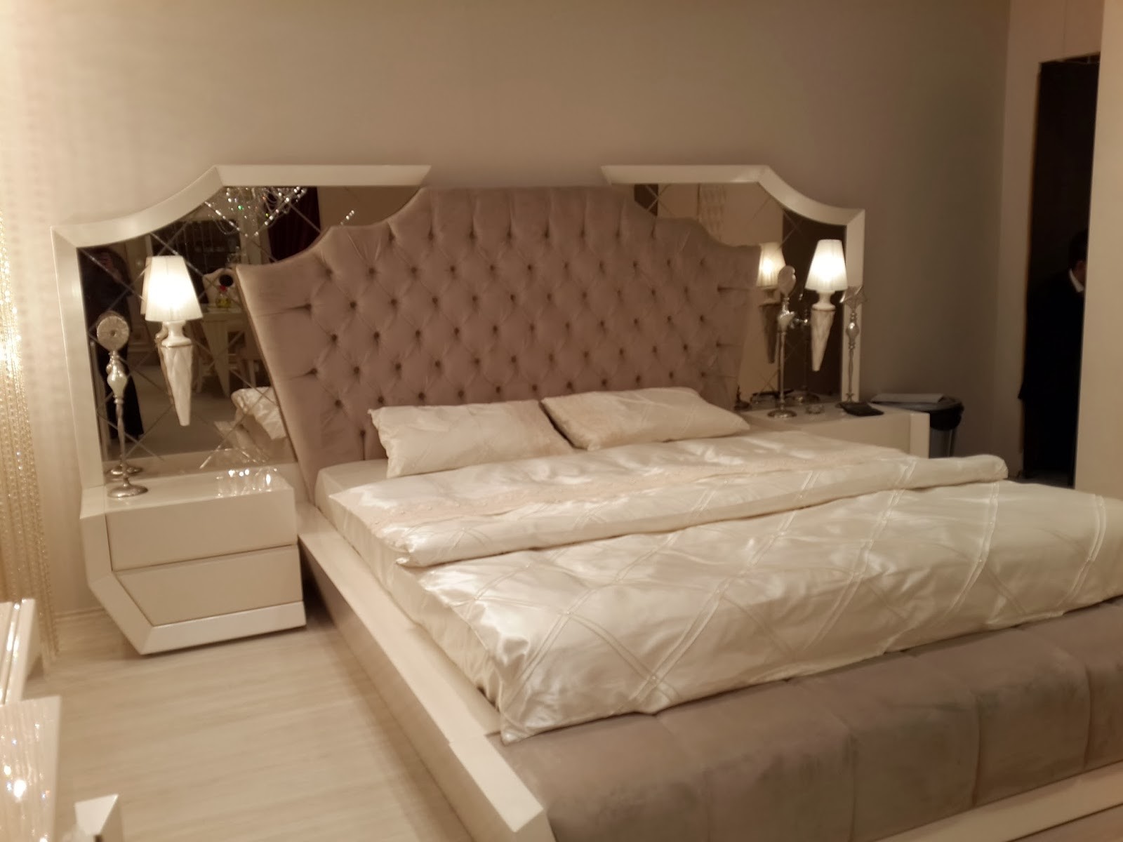 Sade yatak odası dizayn · Dekorasyon, Ev Dekorasyonu, Ev Tasarımı